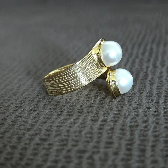 Shivam Freshwater Pearl Bypass Ring💍 - NWT - Picture 4 of 16